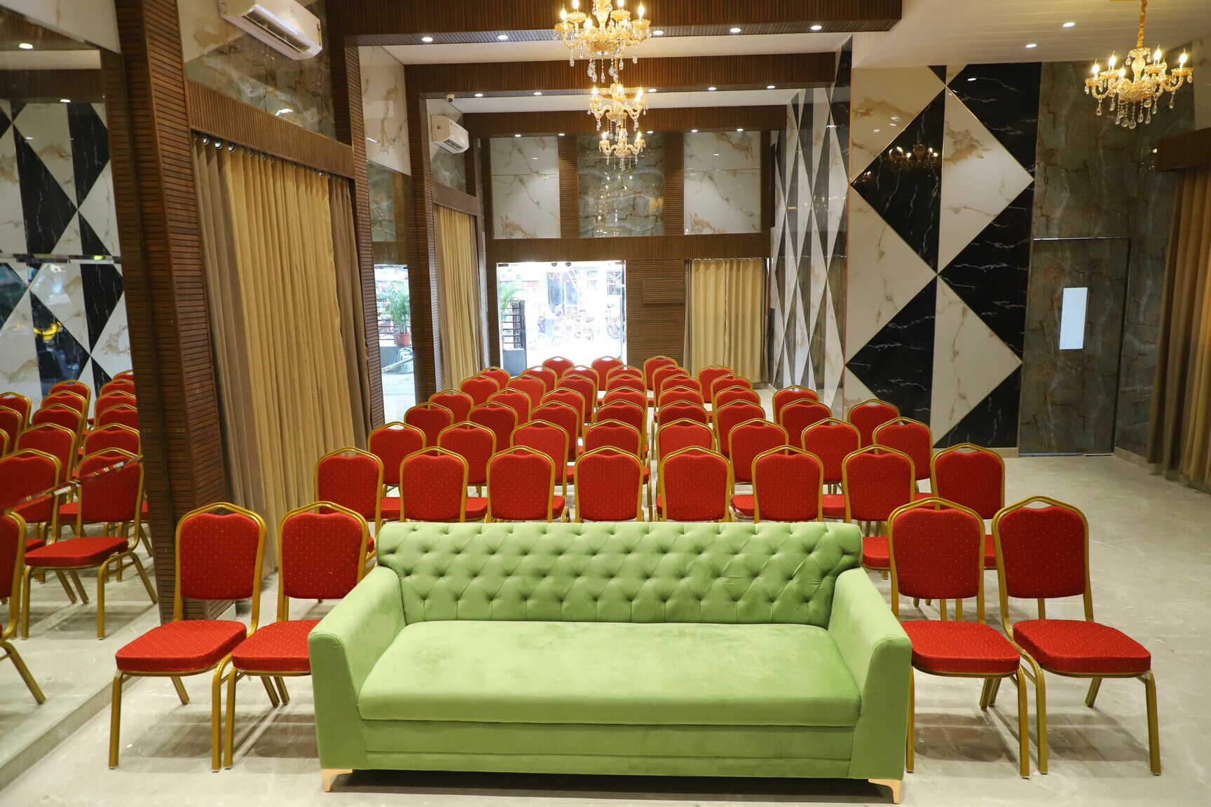 Crystal Hall photo 1